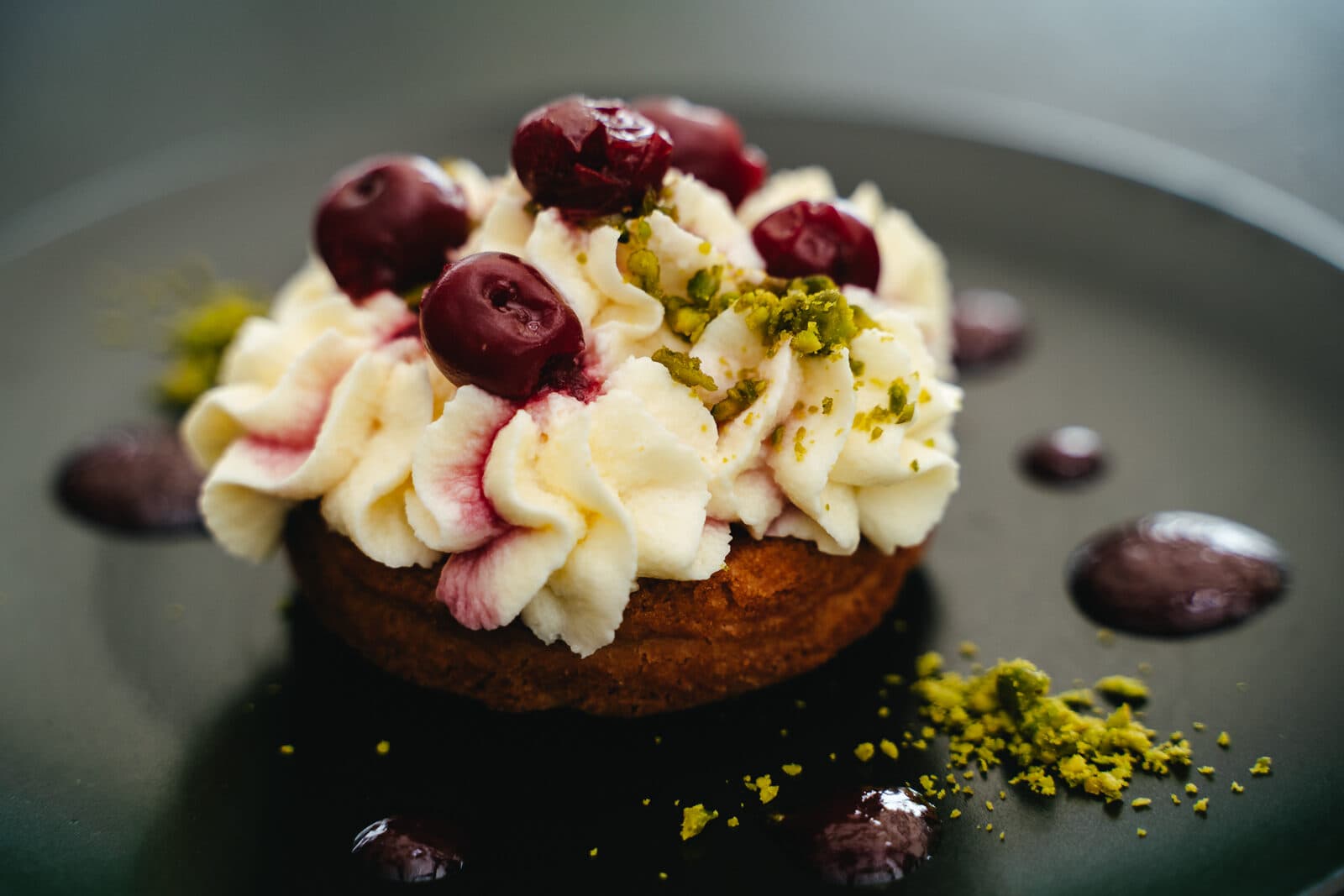 Dessert cerise et pistache